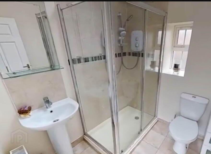 Sarsfield Street, Kilmallock, V35NT35