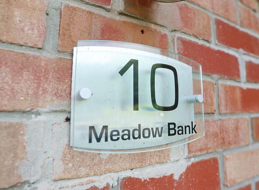 10 Meadow Bank, Seapatrick, Banbridge, BT32 4PJ