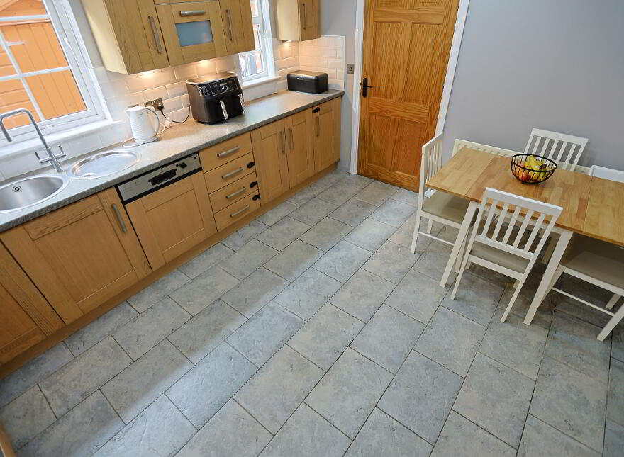 10 Meadow Bank, Seapatrick, Banbridge, BT32 4PJ