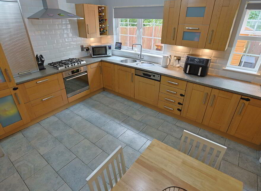 10 Meadow Bank, Seapatrick, Banbridge, BT32 4PJ