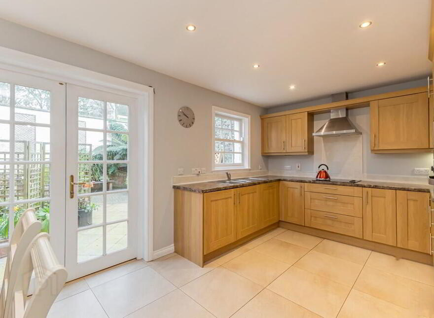 5 Church View, Hillsborough, BT26 6GN