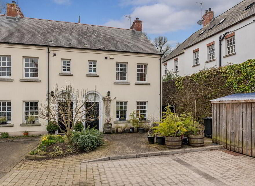 5 Church View, Hillsborough, BT26 6GN