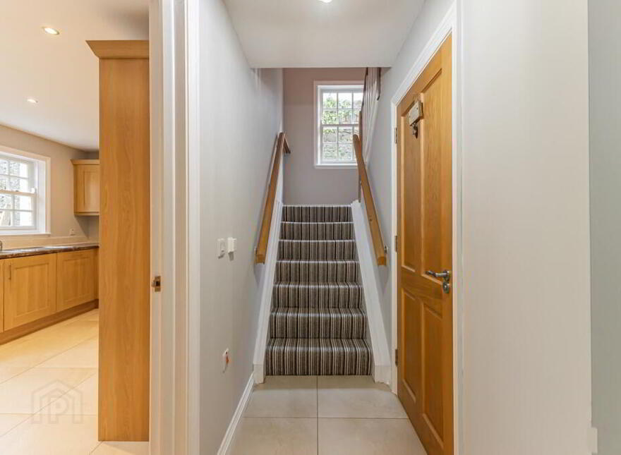 5 Church View, Hillsborough, BT26 6GN