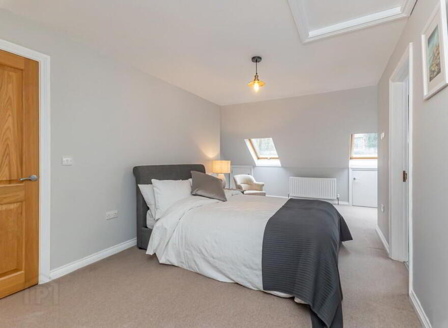 5 Church View, Hillsborough, BT26 6GN