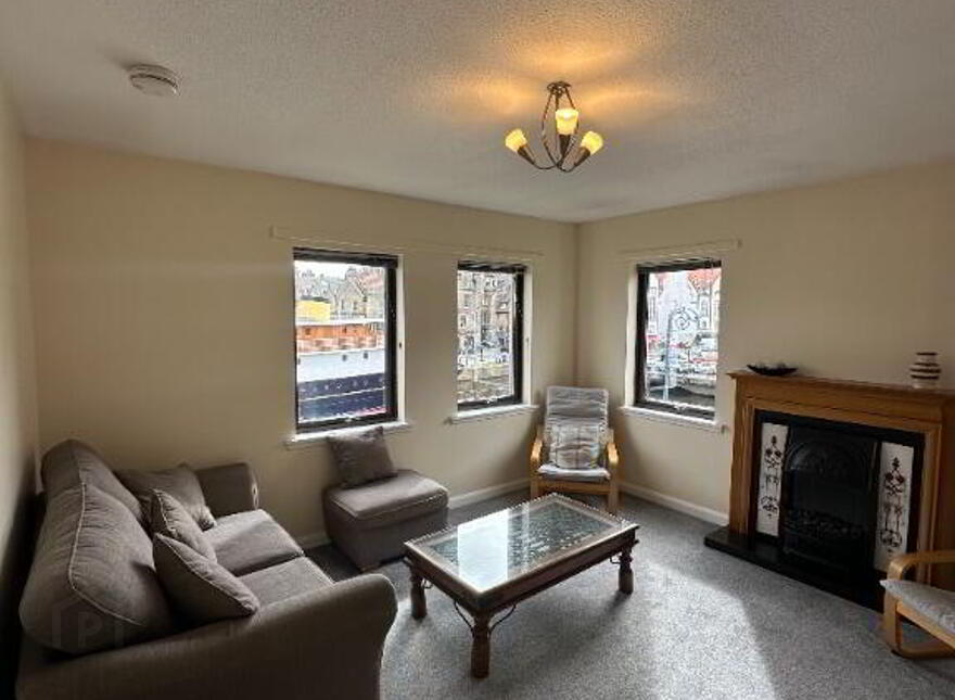 1/2 Sandport, Leith, Edinburgh, EH6 6PL photo