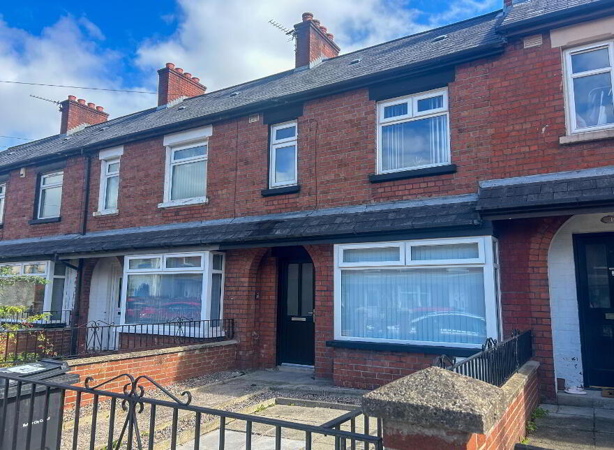 8 Windsor Drive, Belfast, BT9 7FH