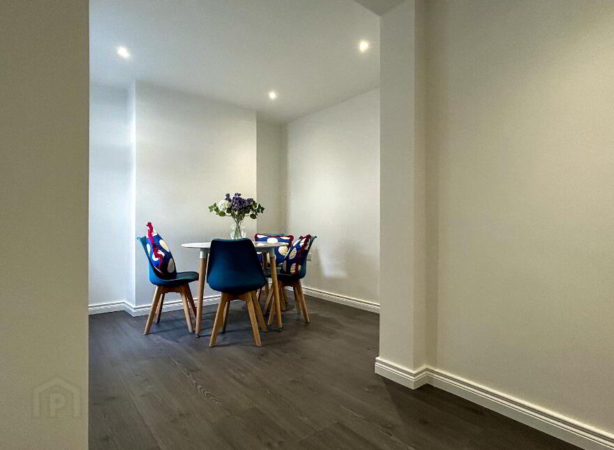 8 Windsor Drive, Belfast, BT9 7FH