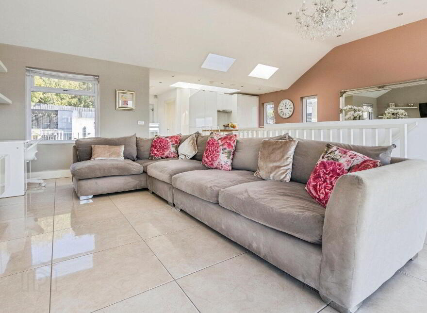 7 Shore Road, Kircubbin, Newtownards, BT22 2RP