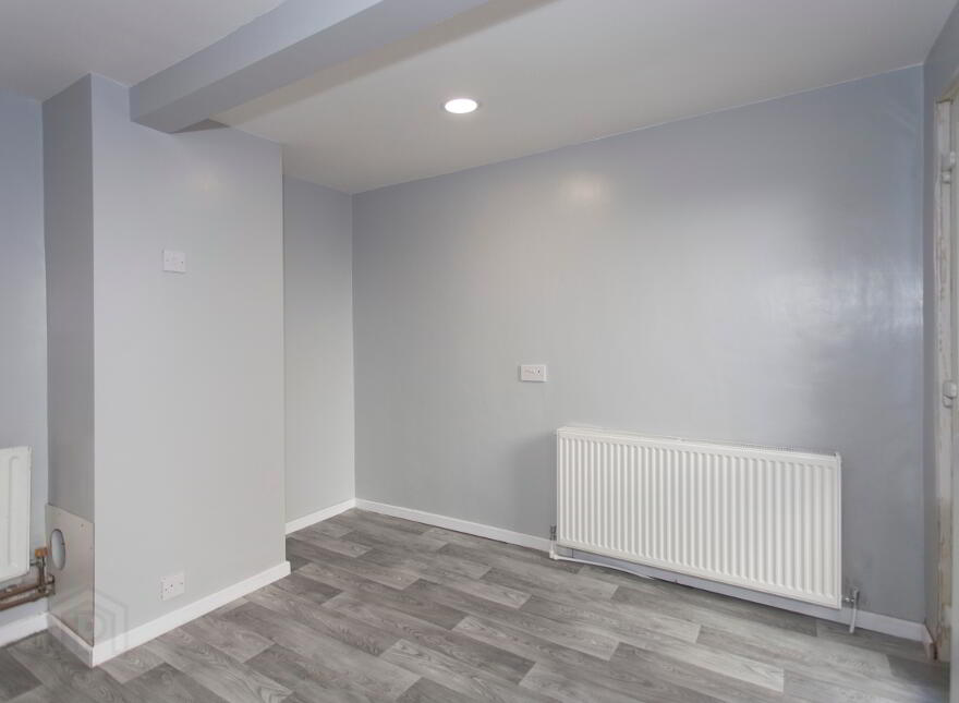 6 Glenside Parade, Crumlin Road / Ballysillan Road, Belfast, BT14 8AH
