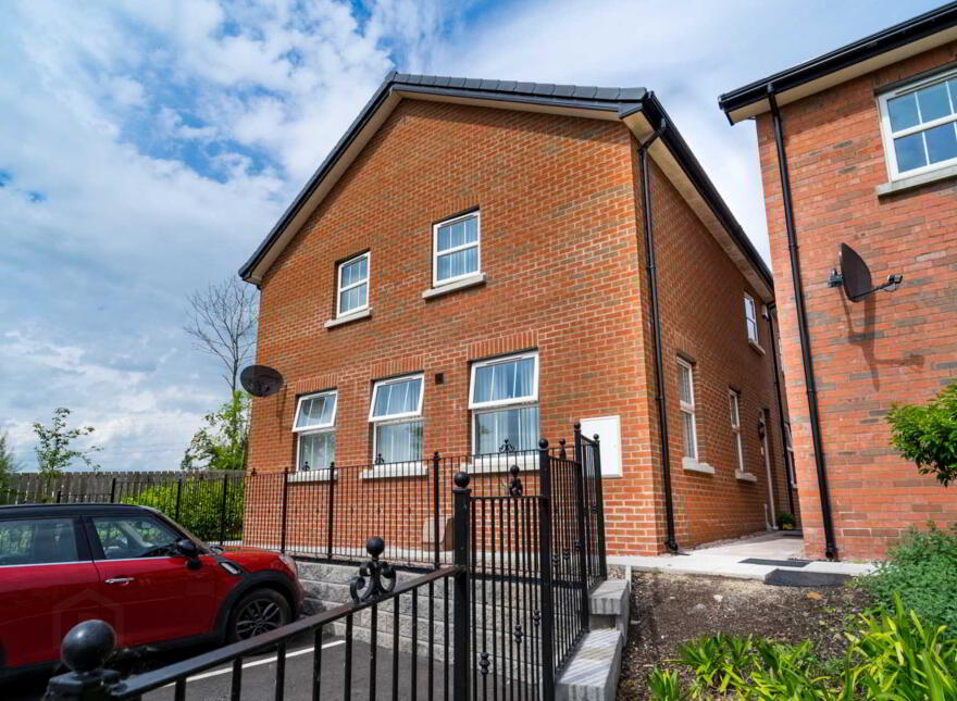 9 Meadow Place, Lisburn, BT28 3JQ
