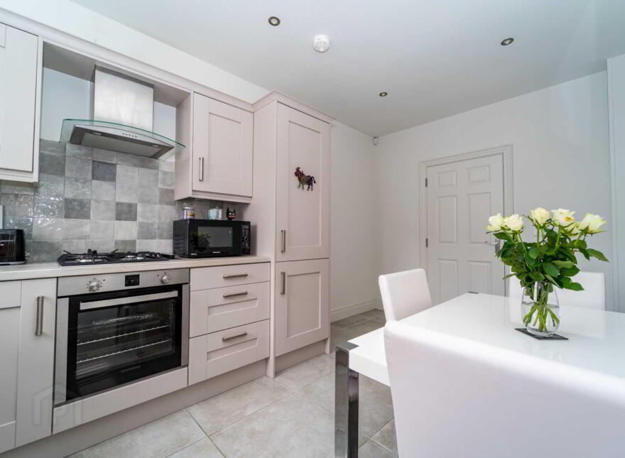 9 Meadow Place, Lisburn, BT28 3JQ
