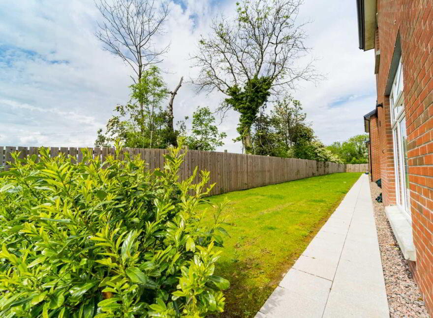 9 Meadow Place, Lisburn, BT28 3JQ