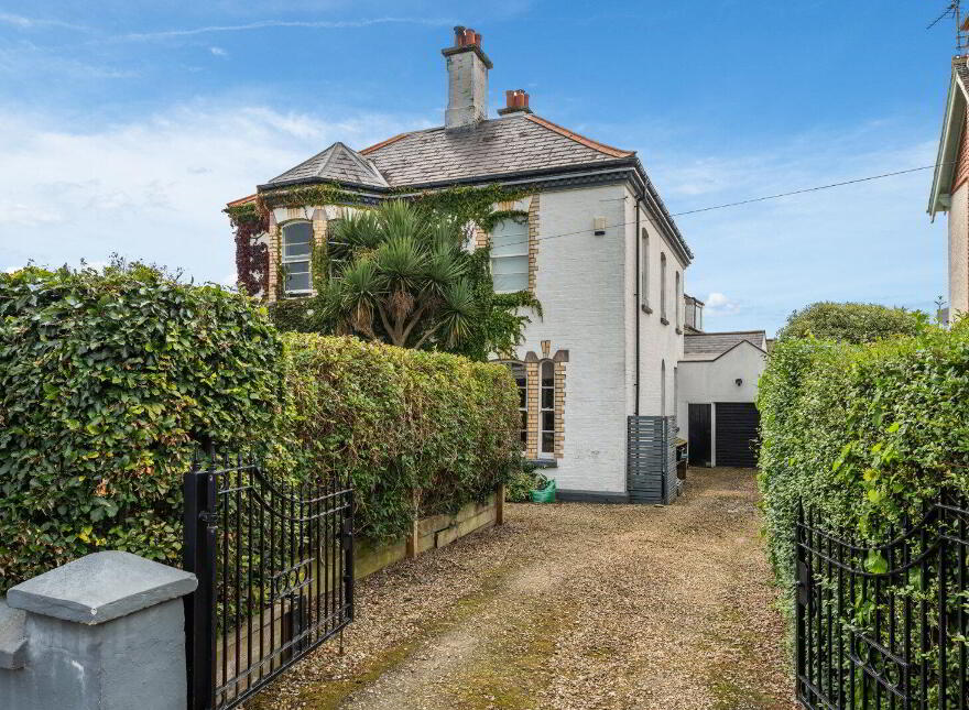 43 Clifton Road, Bangor, BT20 5HY