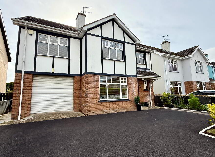 30 Thornhill Park, Culmore, Derry, BT48 8PB