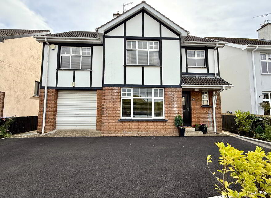 30 Thornhill Park, Culmore, Derry, BT48 8PB