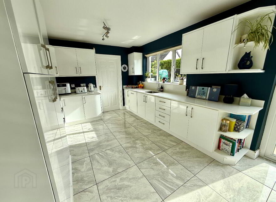 30 Thornhill Park, Culmore, Derry, BT48 8PB