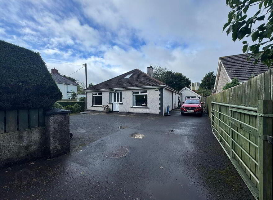 34 Ballyclare Road, Glengormley, Newtownabbey, BT36 5JF photo