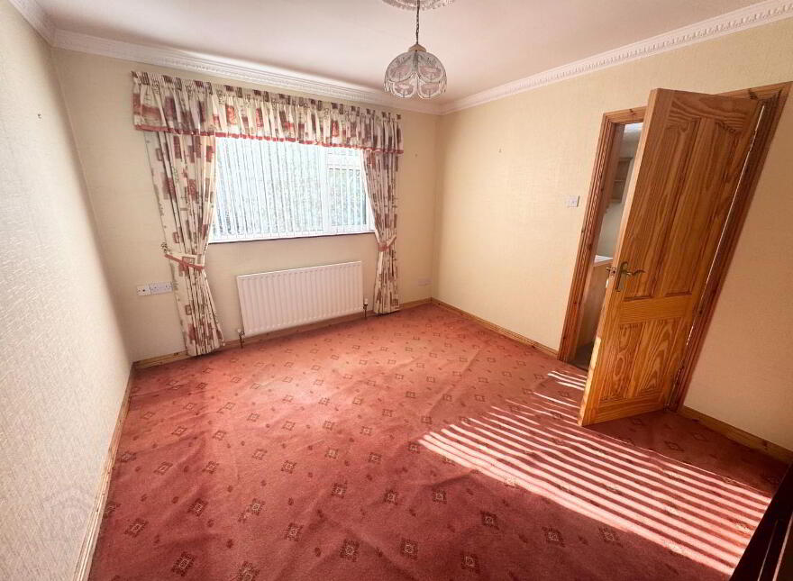 8 Aghamore Park, Strathfoyle, Derry, BT47 6XF