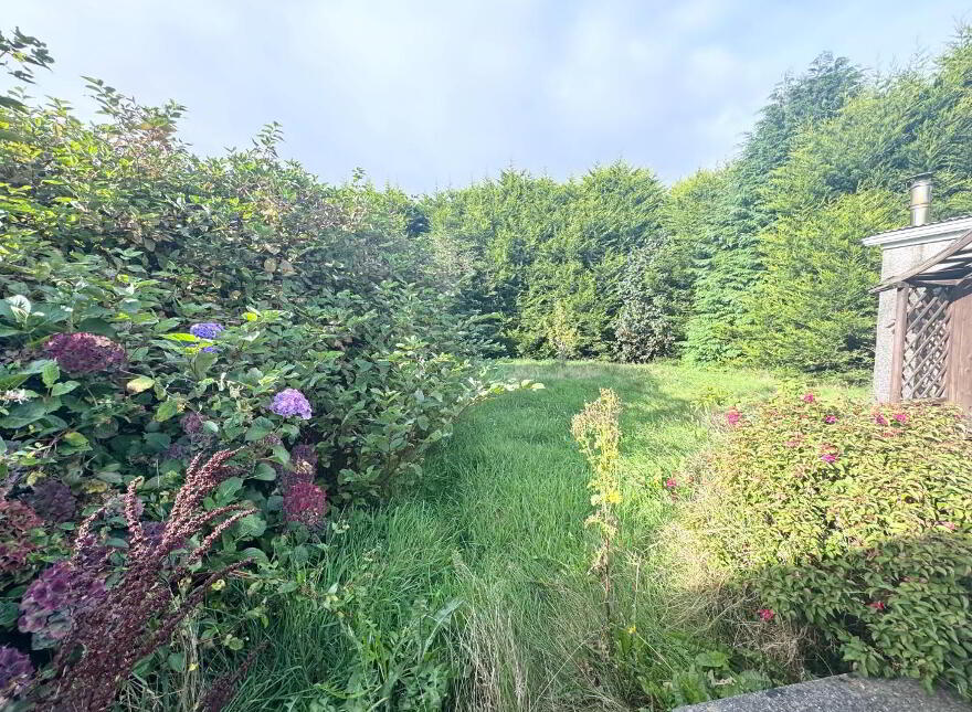 8 Aghamore Park, Strathfoyle, Derry, BT47 6XF