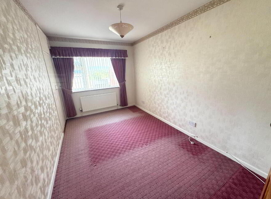 8 Aghamore Park, Strathfoyle, Derry, BT47 6XF