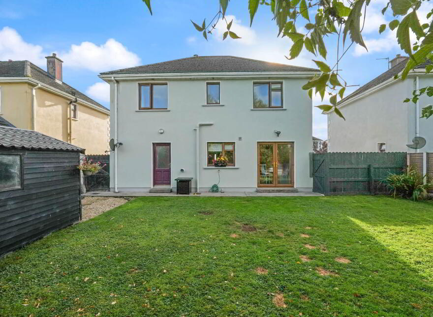11 Churchfields, Shrule, H91NT9W