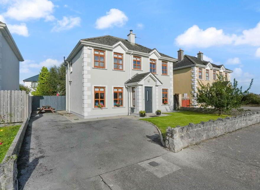 11 Churchfields, Shrule, H91NT9W