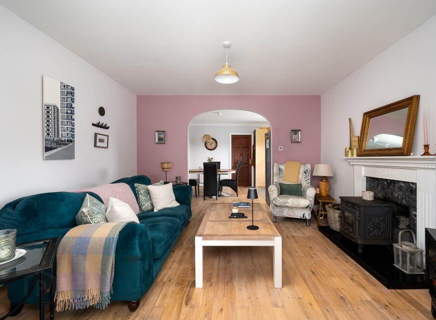 Renville, Treanlaur, Oranmore, Galway, H91WK0E