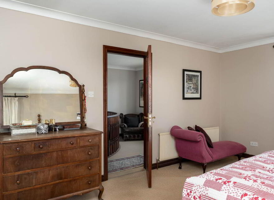 Renville, Treanlaur, Oranmore, Galway, H91WK0E
