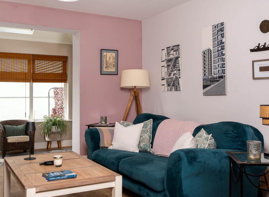 Renville, Treanlaur, Oranmore, Galway, H91WK0E