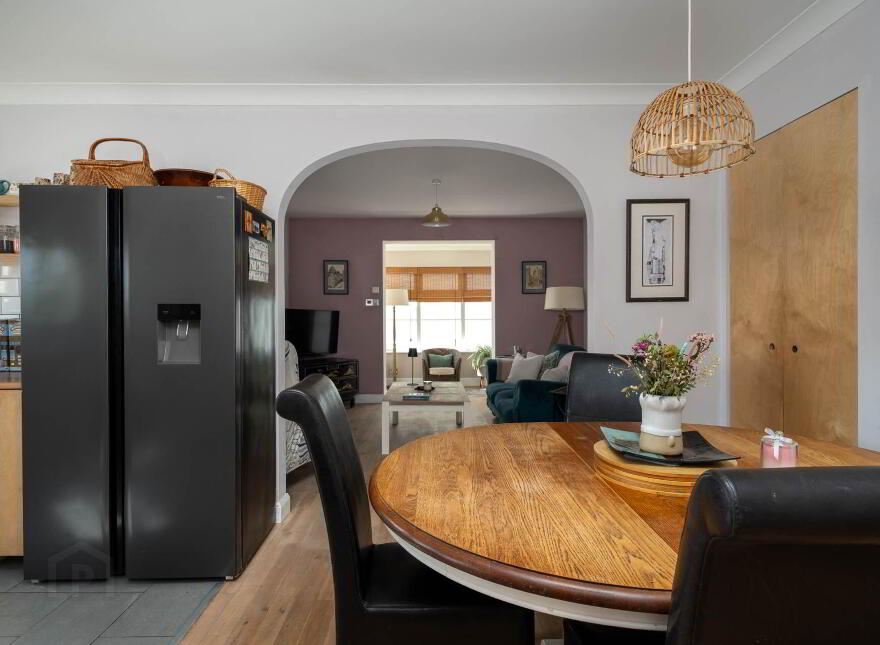 Renville, Treanlaur, Oranmore, Galway, H91WK0E