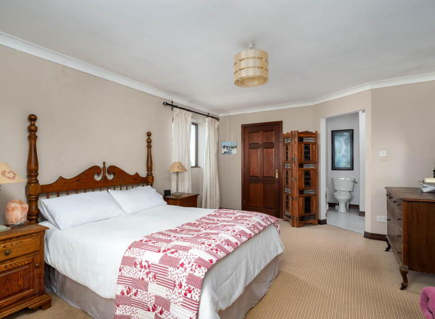 Renville, Treanlaur, Oranmore, Galway, H91WK0E