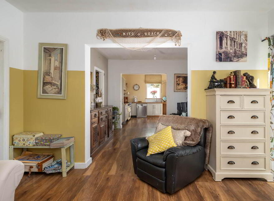 Renville, Treanlaur, Oranmore, Galway, H91WK0E
