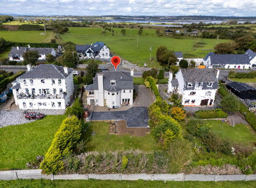 Renville, Treanlaur, Oranmore, Galway, H91WK0E