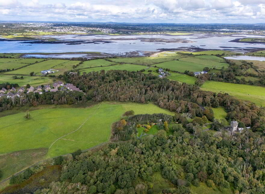 Renville, Treanlaur, Oranmore, Galway, H91WK0E