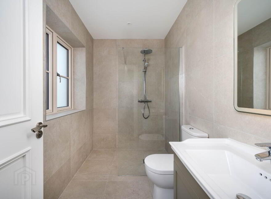 6 Cúirt Vesey, Oranmore, H913H79