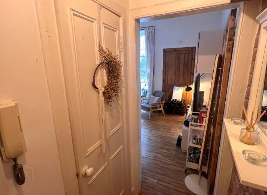 16 Edinburgh, Edinburgh, EH3 5AJ