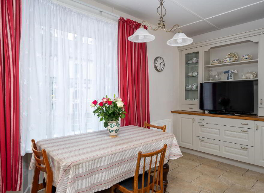 Main Street, Ferbane, R42DK49