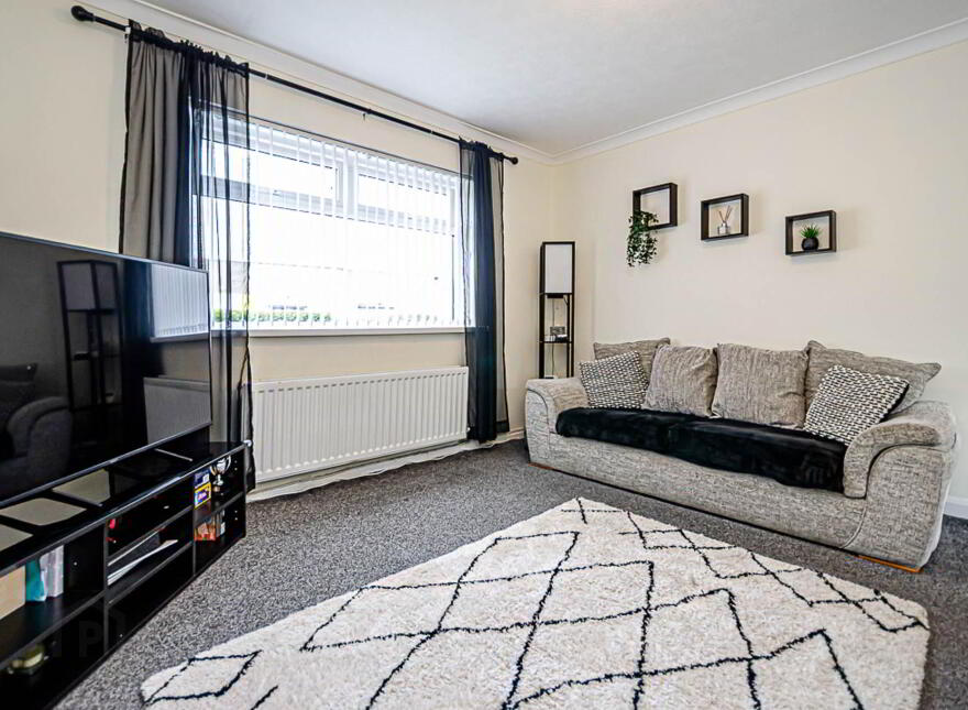 92 Clonduff Drive, Belfast, BT6 9NT