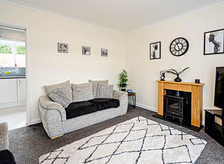 92 Clonduff Drive, Belfast, BT6 9NT