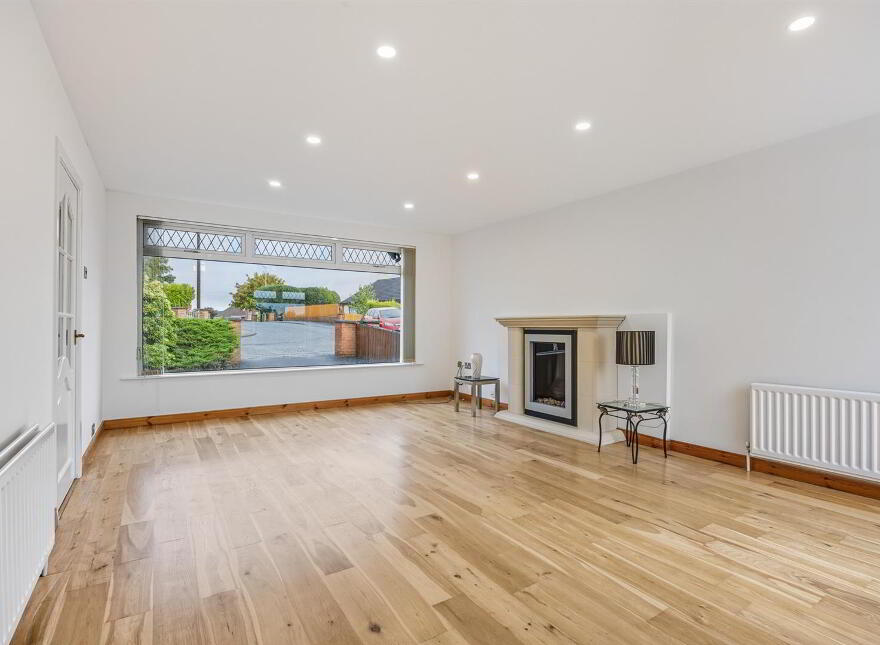18 Ferndene Road, Dundonald, Belfast, BT16 2EW