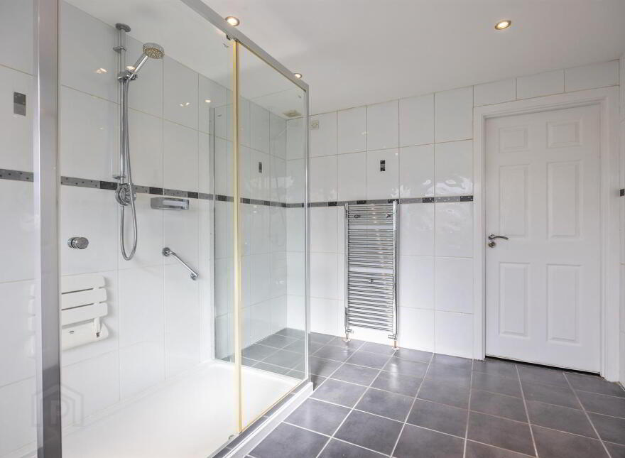 18 Ferndene Road, Dundonald, Belfast, BT16 2EW