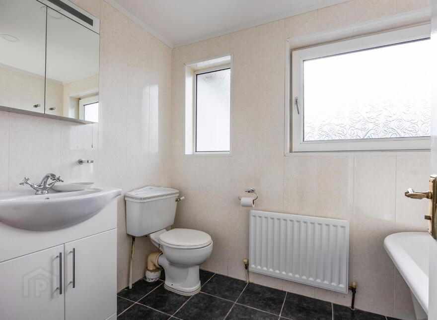 18 Ferndene Road, Dundonald, Belfast, BT16 2EW