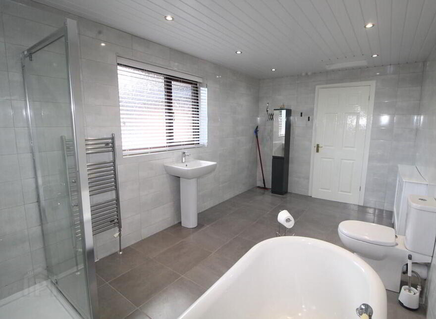 5 Serpentine Road, Newtownabbey, BT36 7HA