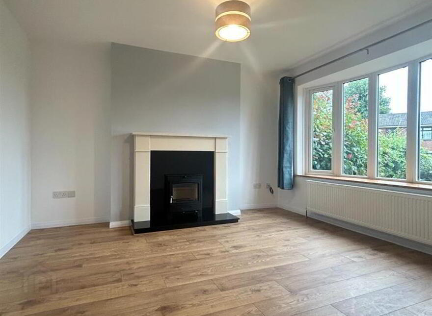 15 Ashvale Drive, Royal Hillsborough, BT26 6DN