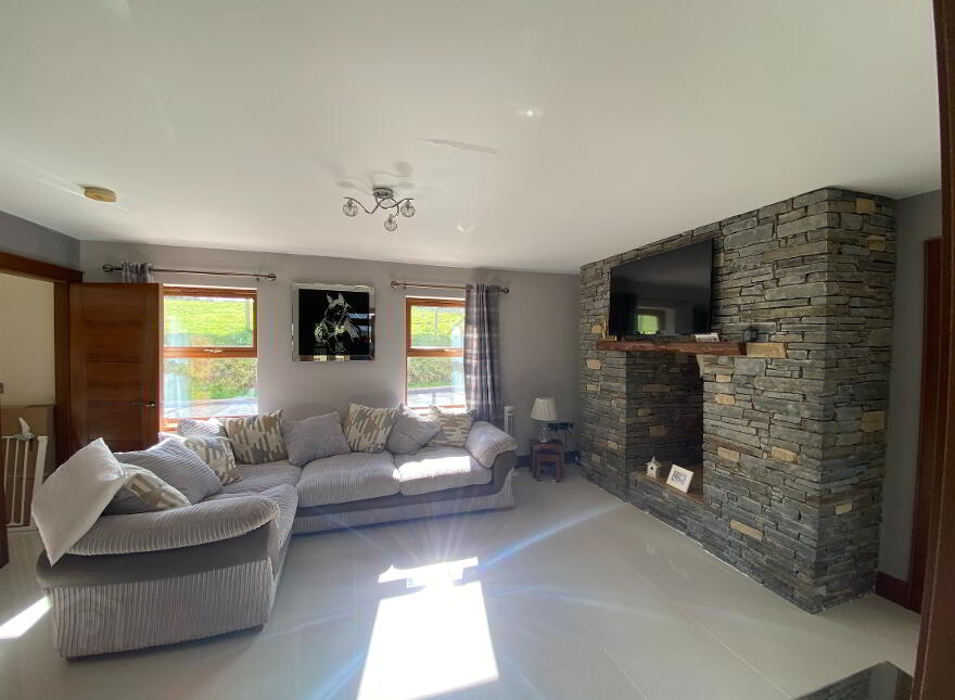 4 Shinn Forth Road, Shinn, Newry, BT34 1PD