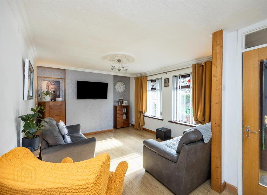17 Mountforde Drive, Belfast, BT5 4GL