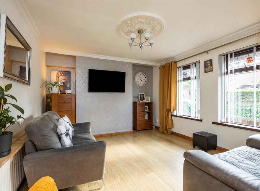 17 Mountforde Drive, Belfast, BT5 4GL