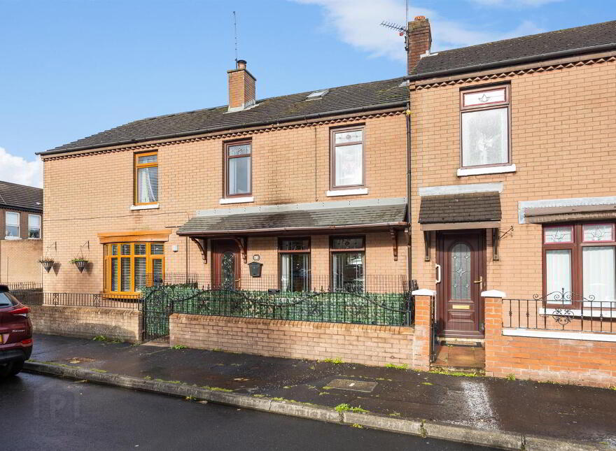 17 Mountforde Drive, Belfast, BT5 4GL