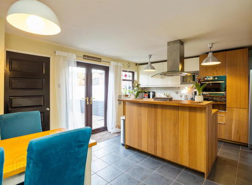 17 Mountforde Drive, Belfast, BT5 4GL