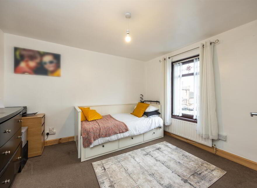 17 Mountforde Drive, Belfast, BT5 4GL